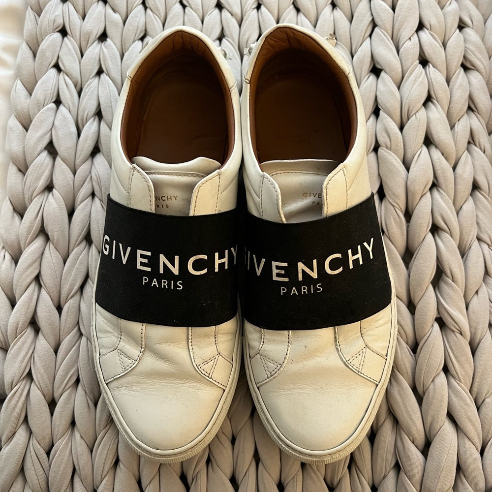Givenchy Sneakers!! - Picture 1 of 12